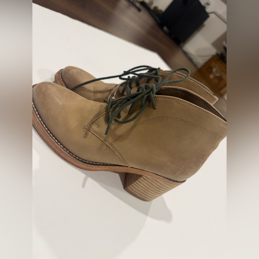 Dolce Vita Lace Up Tan Boots